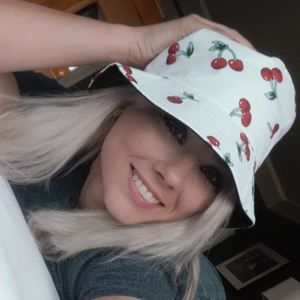 Meet your Posher, Ciara